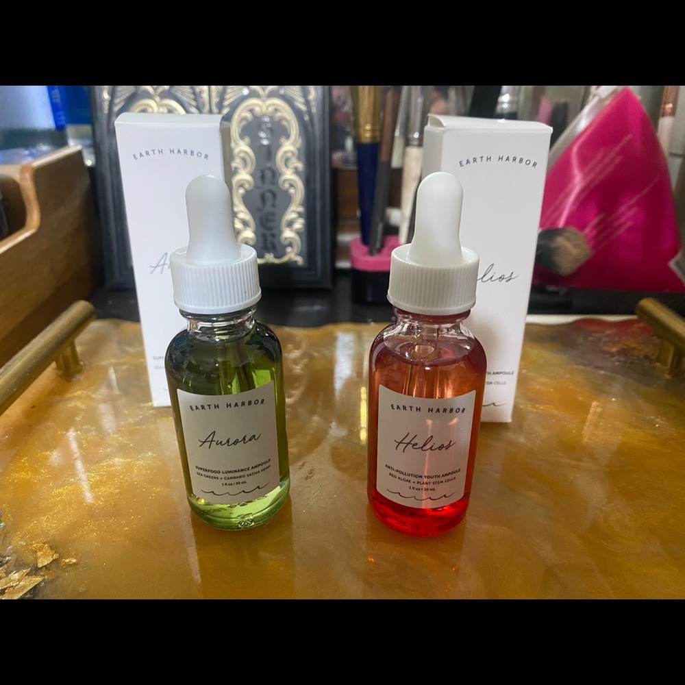 Lot of 2 Earth Harbor Treatment- 1 Helios 1 Aurora